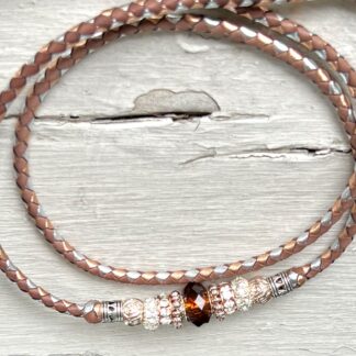 Light Brown, Silver & Copper kangaroo show lead with Silver, Rose Gold & Brown beads