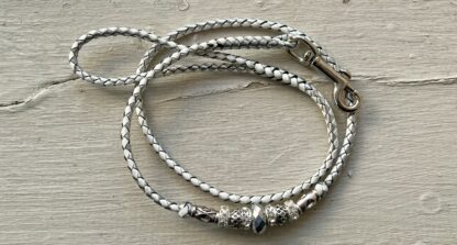 White & Silver kangaroo show lead with Silver beads - Image 2