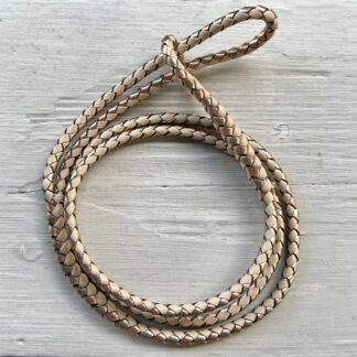 Beige, Gold & Copper kangaroo show lead